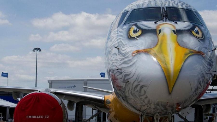 Farnborough International Airshow 2018 telah memamerkan perangkat keras militer, pesawat komersial sampai mobil terbang.