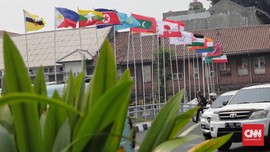 Bungkam Netizen, Sandi Undang Pemasang Bendera Asian Games