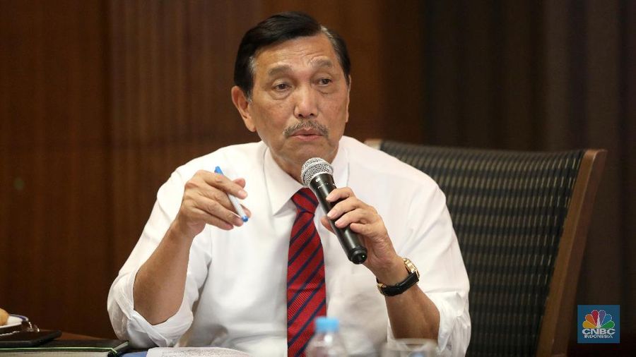 Luhut mengemukakan masyarakat NTB dapat kehilangan pendapatan dari pariwisata jika wisatawan menjadi enggan datang karena tidak terlindungi oleh asuransi.