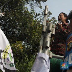 Pergi ke Amerika, Menteri Rini dan Bos Pertamina Diserang DPR