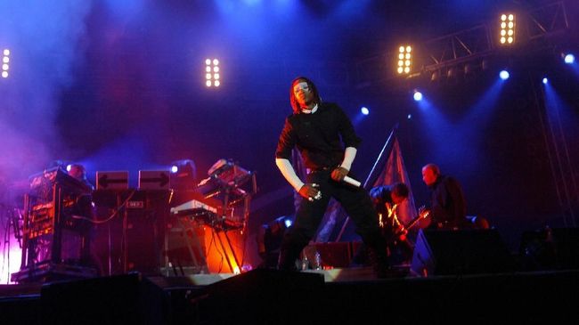 Fan dari Penjuru Dunia Hadiri Pemakaman Vokalis The Prodigy