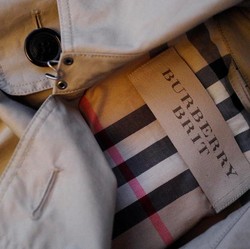 Mulai Laris, Burberry Pede Penjualan Naik 32% Tahun Ini