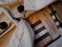 Lindungi Merek Dagang, Burberry Bakar Jutaan Produk Tak Laku