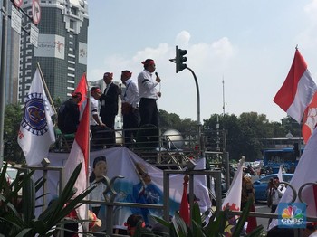 Pendemo ke Rini: Tak Bisa Besarkan Pertamina, Jangan Dijual!