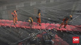 Kurangi Bau, Sandi Ingin Tambah Kadar Oksigen Kali Item