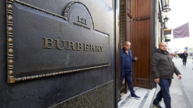 Burberry Minta Maaf Soal Hoodie 'Bunuh Diri'
