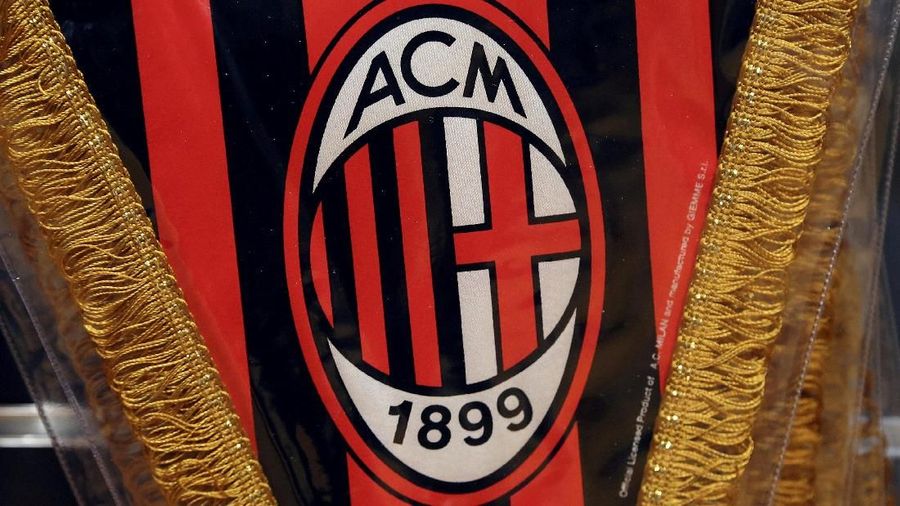 FILE PHOTO: The AC Milan logo is pictured on a pennant in a soccer store in downtown Milan, Italy April 29, 2015. REUTERS/Stefano Rellandini/ Picture Supplied by Action Images/File Photo