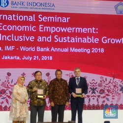 Gubernur BI dan Pemerintah Mulai Irit Bicara Soal Rupiah