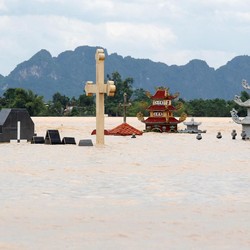 Hujan Semalaman Picu Banjir Bandang Dahsyat, Korban Jiwa Berjatuhan