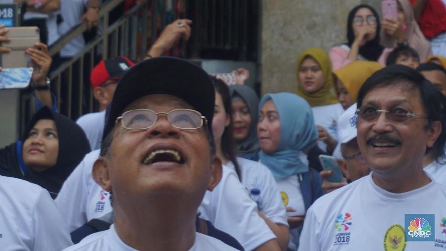 Menteri Koordinator Bidang Perekonomian Darmin Nasution yakin bahwa kondisi pasar akan lebih tenang saat ini.