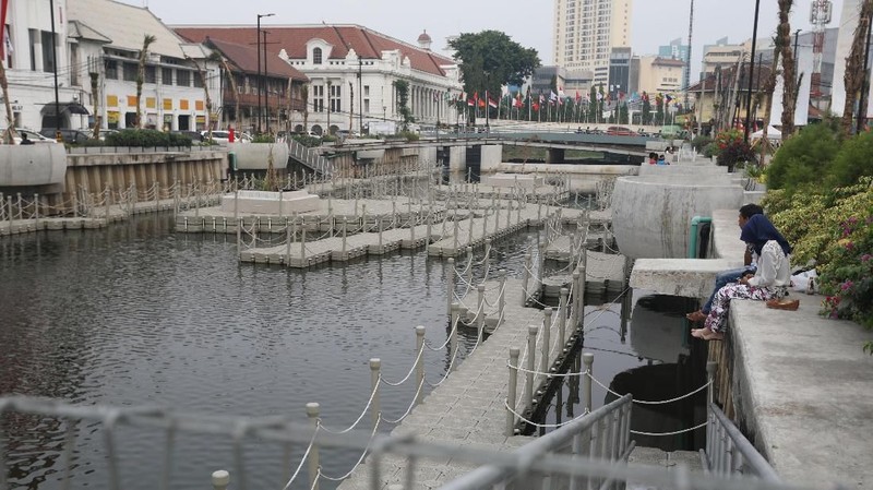 Proyek Kali Besar yang berada tepat di belakang kawasan Museum Fatahilah ini menghabiskan anggaran Rp260 miliar.