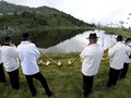 FOTO: Menggemakan Bunyi Alphorn