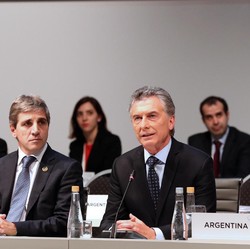 Minta Bantuan IMF, Presiden Argentina Kena Gugatan Hukum
