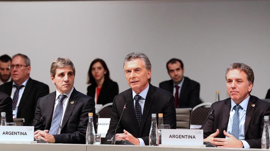Presiden Argentina berharap bisa meloloskan pemotongan anggaran tambahan di Kongres dan kembali memenangkan pemilu tahun depan.