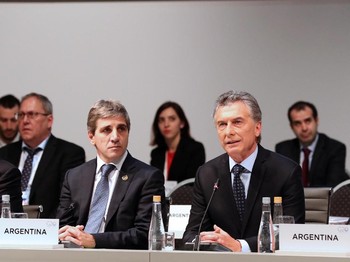 Presiden Argentina Terjebak di Antara IMF dan Pilpres