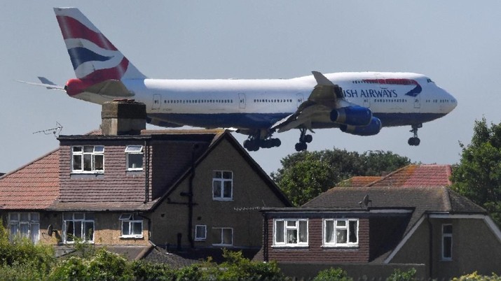 Hacker Curi Data Pengguna Maskapai, Anda Salah Satunya? British Airways melaporkan adanya peretasan dan ada 380.000 kartu kredit yang berpotensi datanya dicuri.