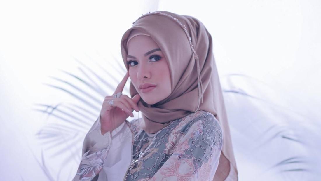Saling Lapor Nikita Mirzani-Dipo Latief Saling Lapor Nikita Mirzani-Dipo Latief