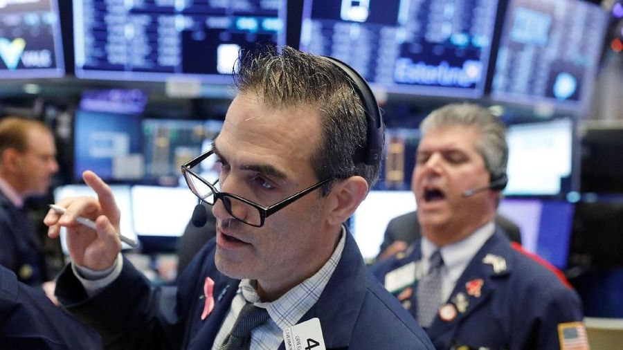 Bursa AS dibuka menguat tipis pada Selasa sementara investor menanti pidato Presiden AS Donald Trump tentang perdagangan dan ekonomi.