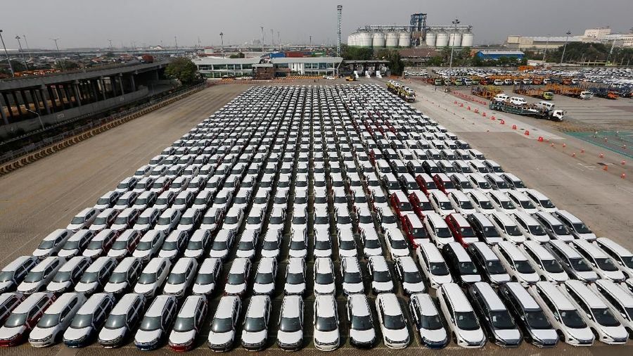 Investor asing melepas saham industri otomotif tersebut senilai Rp 18,2 miliar di pasar reguler.