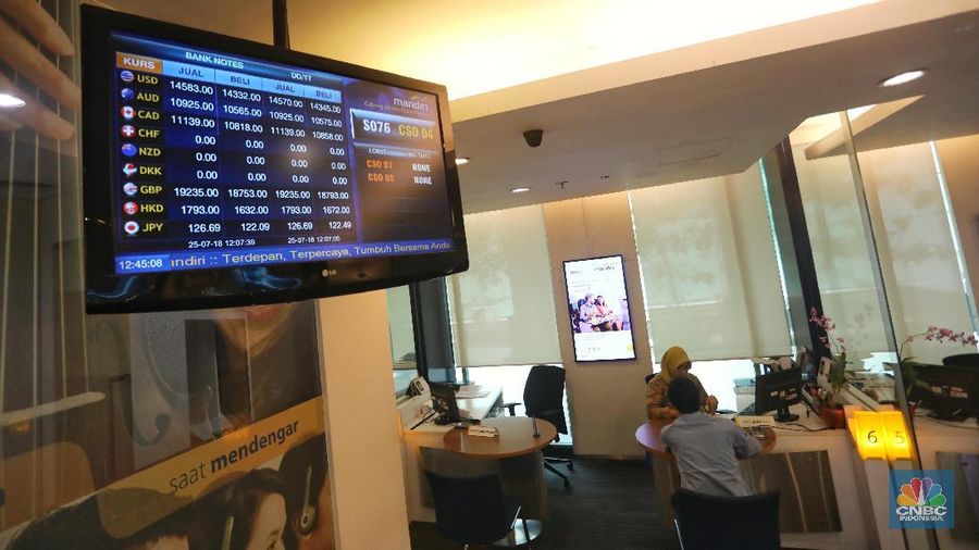 Rupiah menguat 0,28% dibandingkan penutupan perdagangan kemarin.