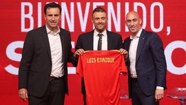 Enrique Larang Pemain Timnas Spanyol Main HP Saat Makan