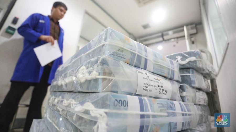 Rupiah menguat 0,28% dibandingkan penutupan perdagangan kemarin.