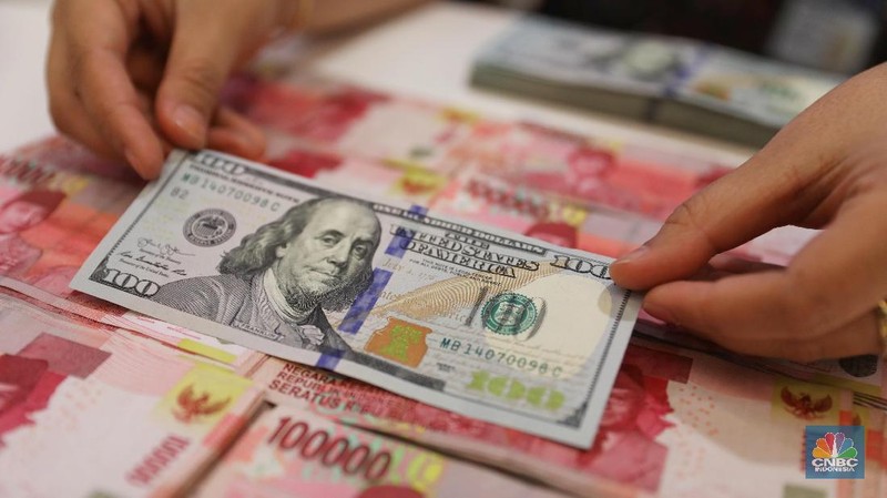 Rupiah menguat 0,28% dibandingkan penutupan perdagangan kemarin.
