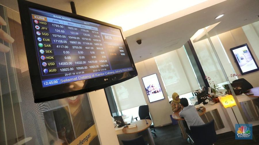 Asosiasi Pengusaha Indonesia (Apindo) menilai masih banyak kendala dalam penerapan sistem perizinan tunggal secara online