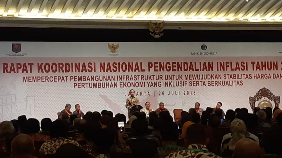 Darmin Nasution mengungkapkan kemiskinan menyentuh rekor terbaiknya.