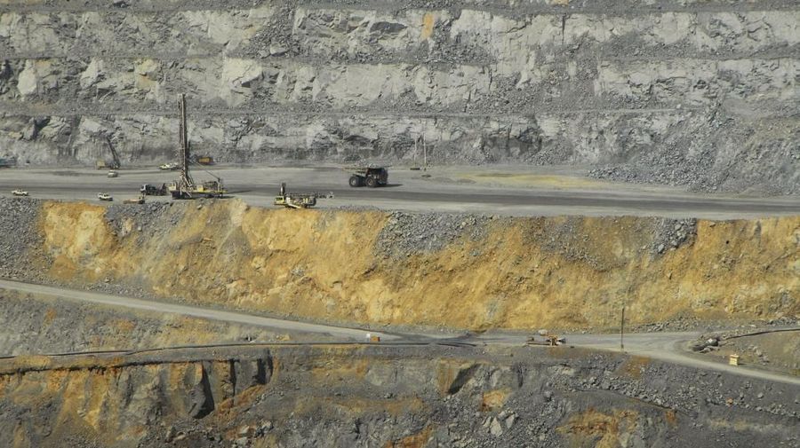 Wilton Resources Holding Pte resmi mengambilalih 96,95% dari modal ditempatkan dan disetor penuh PT Renuka Coalindo Tbk (SQMI).