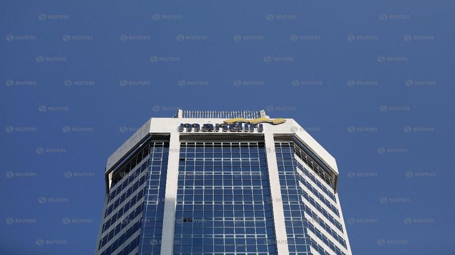 Investor asing masih banyak yang berminat untuk membeli saham emiten lokal bank-bank di Indonesia.