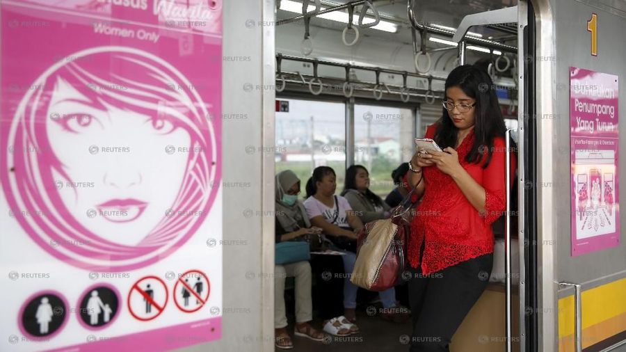 Proyek kereta layang ini membutuhkan investasi total mencapai Rp 16 triliun.