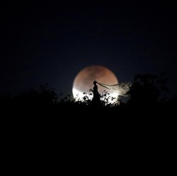Oksigen di Bulan Cukup Untuk 100 Ribu Tahun, Layak Huni?