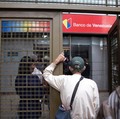 Cetak Rekor, Inflasi Bulanan Venezuela Tembus 200%!