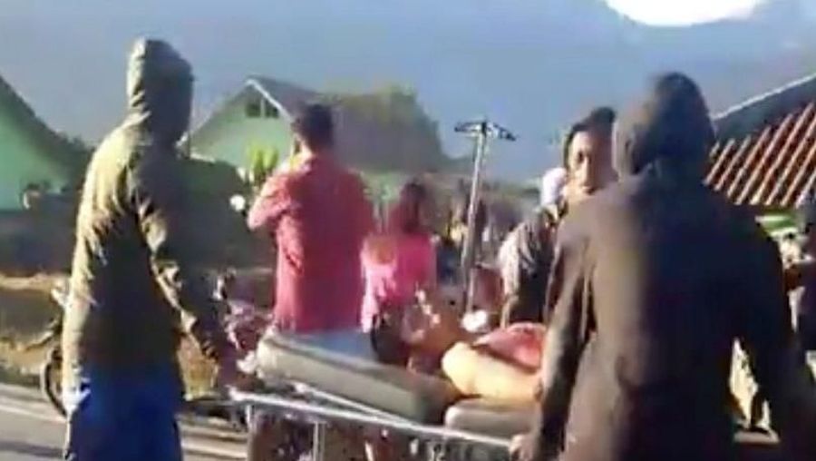 Gempa 6,4 SR yang mengguncang NTB menimbulkan korban jiwa.
