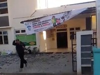 Penampakan NTB Pasca-Gempa 6,4 SR Mengguncang