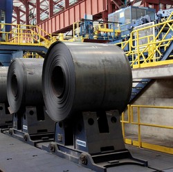 Krakatau Steel Ungkap Beredarnya Baja Ilegal Asal China di RI