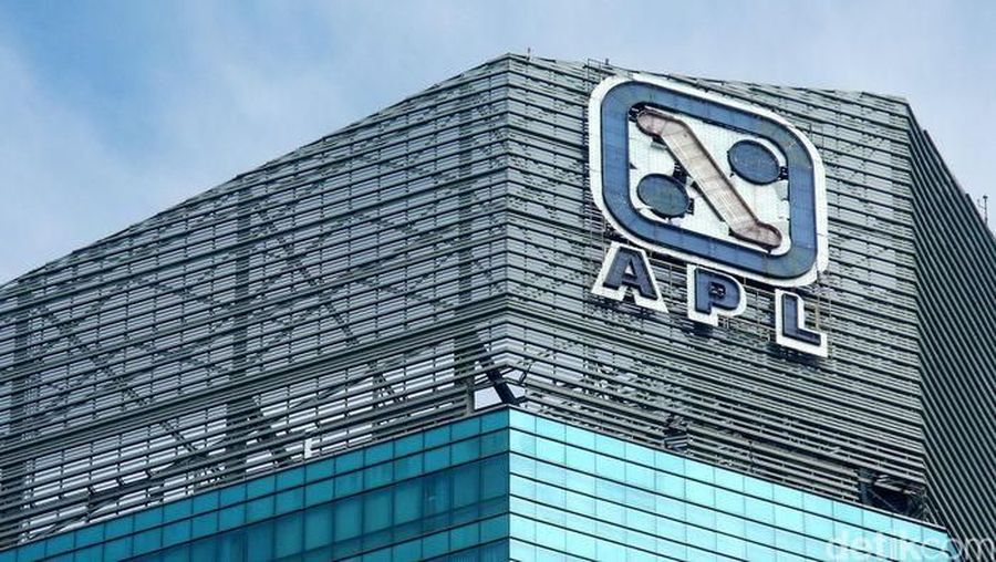 Peringkat utang jangka panjang PT Agung Podomoro Land Tbk (APLN) dan obligasi yang diterbitkan perseroan diturunkan menjadi CCC- dari sebelumnya B-