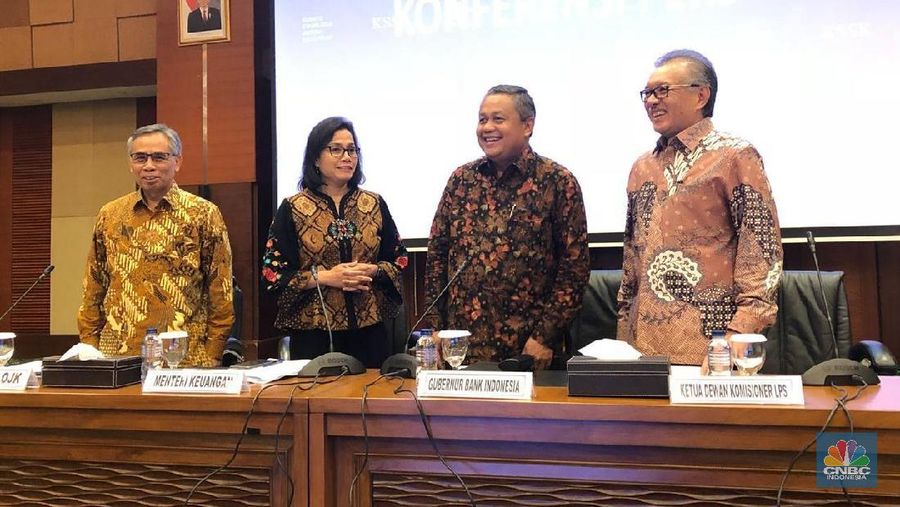 OJK menyebutkan kinerja sektor keuangan mengalami perbaikan dibanding tahun sebelumnya.