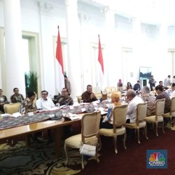 Jokowi Panggil 17 Pejabat ke Istana Bogor Bahas DMO Batu Bara