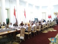 Jokowi Panggil 17 Pejabat ke Istana Bogor Bahas DMO Batu Bara