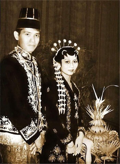SBY dan Bu Ani Ultah Pernikahan ke-42, Foto Jadulnya Bikin Salah Fokus SBY dan Bu Ani Ultah Pernikahan ke-42, Foto Jadulnya Bikin Salah Fokus