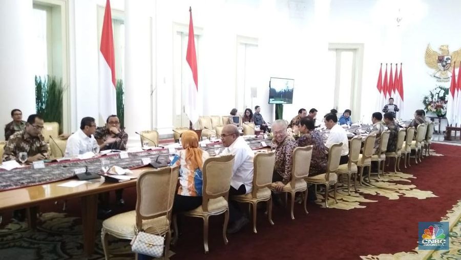 Ratas kali ini membahas tentang cadangan devisa Indonesia yang harus ditingkatkan.