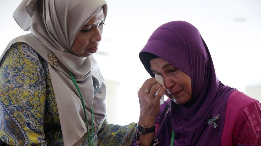 Di dalam laporan itu dinyatakan bahwa kontrol dari Boeing 777 itu dengan sengaja dimanipulasi agar keluar jalur.