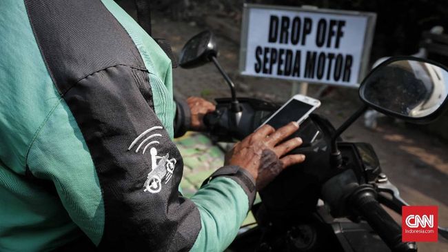 Mengurai Semrawut Pangkalan Ojek Online