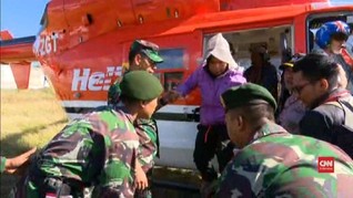 VIDEO: Tiga Pendaki Rinjani Dievakuasi Helikopter