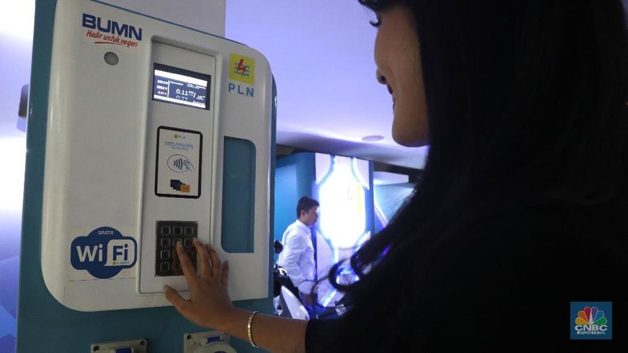 Motor listrik tersebut mengadopsi baterai jenis Lithium-ion maintenance free dengan spesifikasi 60v20AH