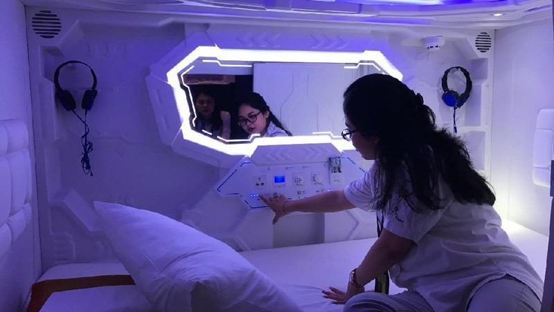 Hotel kapsul ini mulai bisa digunakan untuk umum pada 10 Agustus 2018.