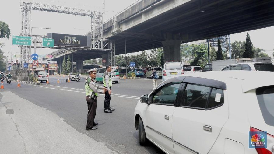 Kepala Dinas Perhubungan secara resmi mengumumkan kebijakan ini melalui konferensi pers di Balai Kota, Rabu (7/8/2019).