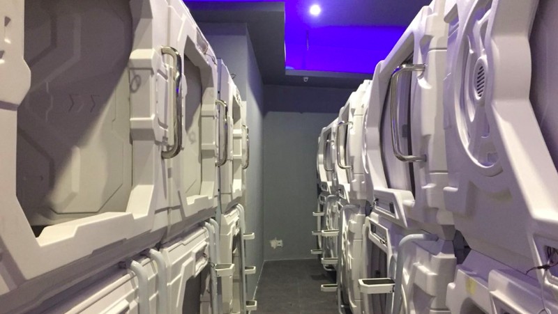 Hotel kapsul ini mulai bisa digunakan untuk umum pada 10 Agustus 2018.